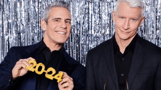 CNN’s Boozy New Year’s Eve With Andy Cohen and Anderson Cooper Up 12% From Last Year’s Viewership
