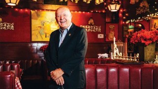 Dan Tana, Owner of Celebrated LA Restaurant, Dies at 90