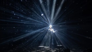 Karlovy Vary Film Festival Pays Tribute to an Icon While Peter Sarsgaard and Vicky Krieps Decry Fascism