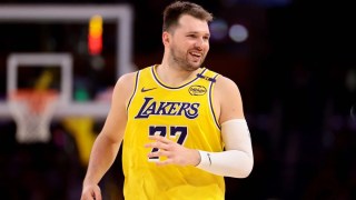 Sold! The Lakers Remain Hollywood’s Team as Sale Sheds a Tie to a Storied Past