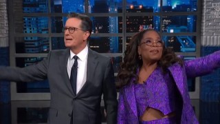 Oprah Winfrey Shows up as Surprise Guest During Stephen Colbert’s Monologue | Video