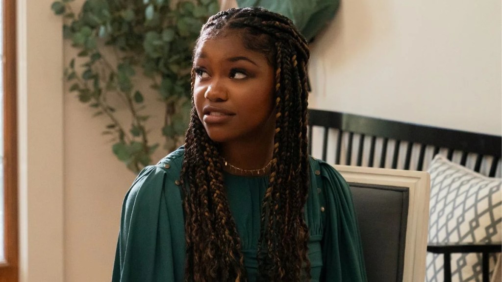 Drew Olivia Tillman as Lola Dunkerson in "She the People" (Netflix)