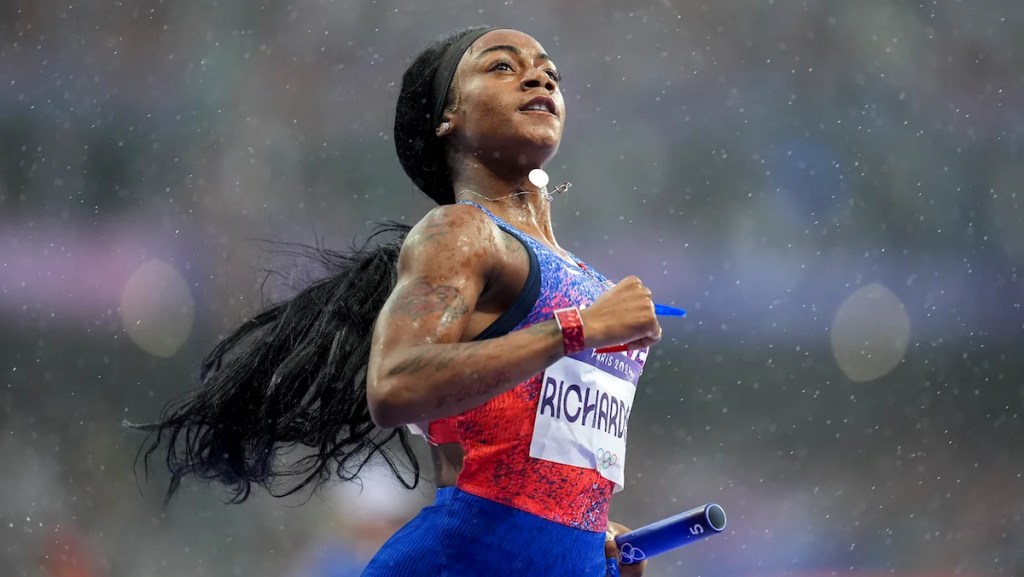 Sha'Carri Richardson finishes the women's 4x100 relay