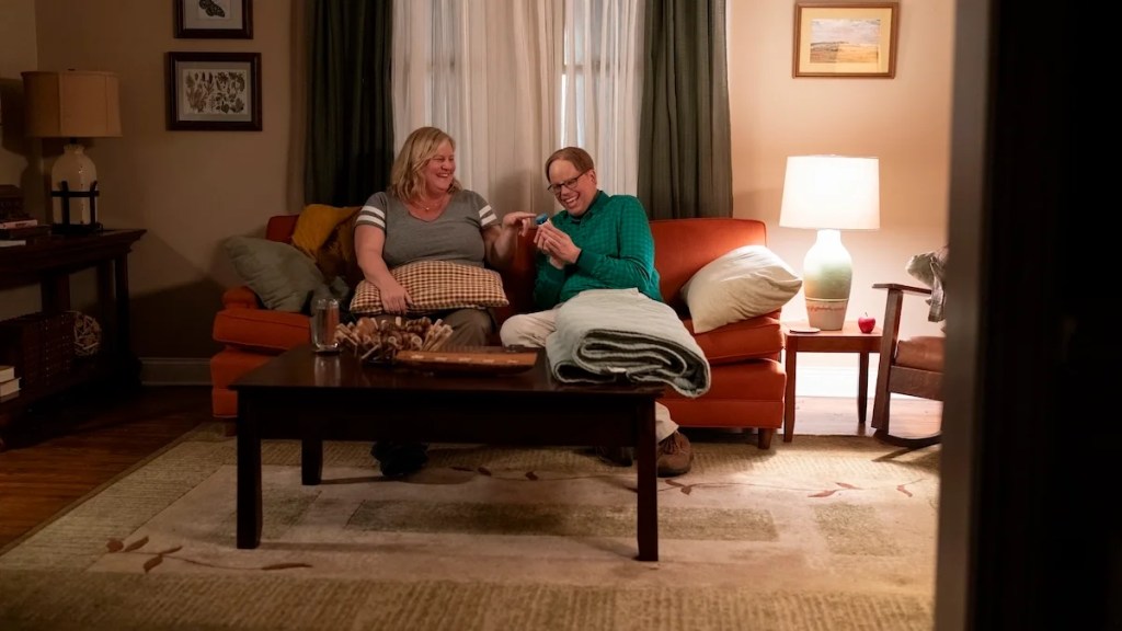 somebody-somewhere-bridget-everett-jeff-hiller