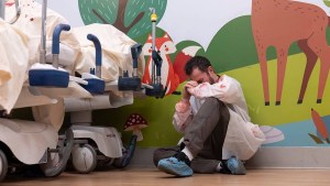 the-pitt-noah-wyle-max