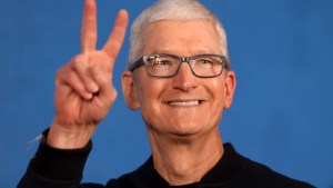 Apple CEO Tim Cook (Credit: Amy Sussman/Getty Images)