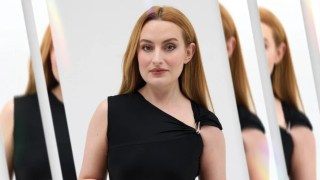 ‘Chicken Shop Date’ Host Amelia Dimoldenberg Returns as Oscars Red Carpet Correspondent