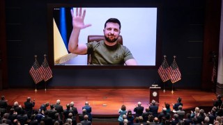 Financier and Radio Host Peter Schiff Dressed Down for Criticizing Zelenskyy’s Casual Attire